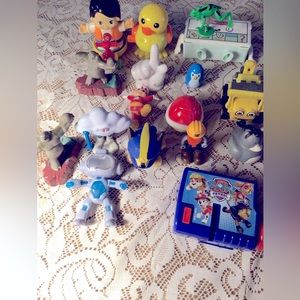 16 Diffferent  Small Toys